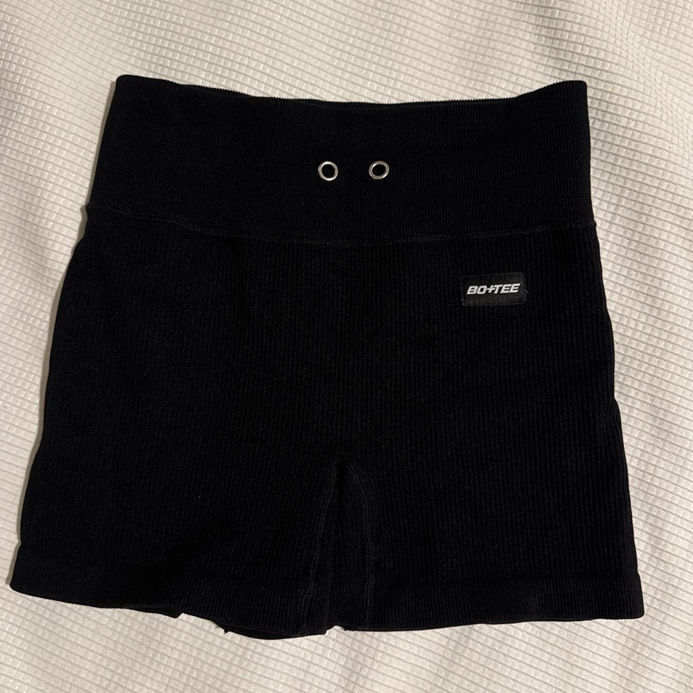 bo + tee ribbed shorts